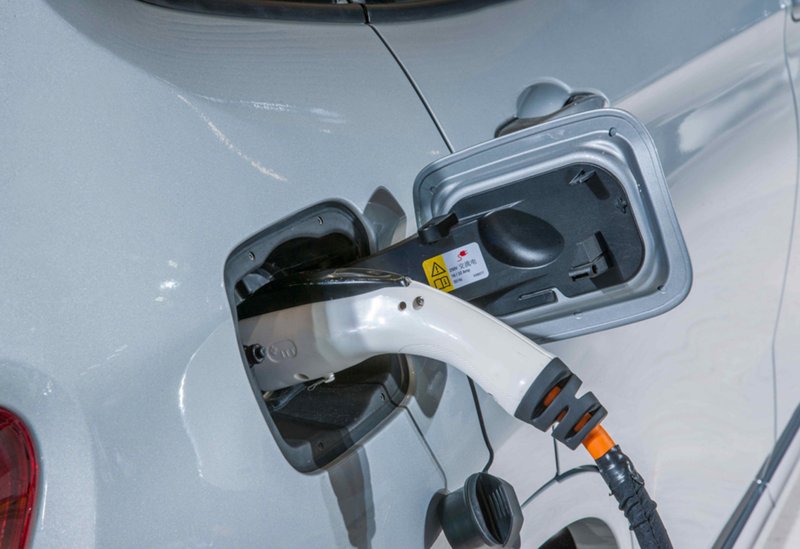 estación de carga vehículo eléctrico